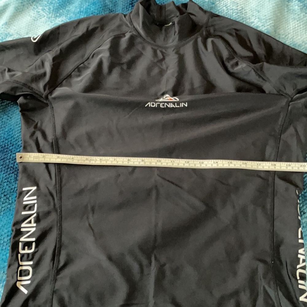 New Black Adrenalin Rash Guard - Picture 8 of 10